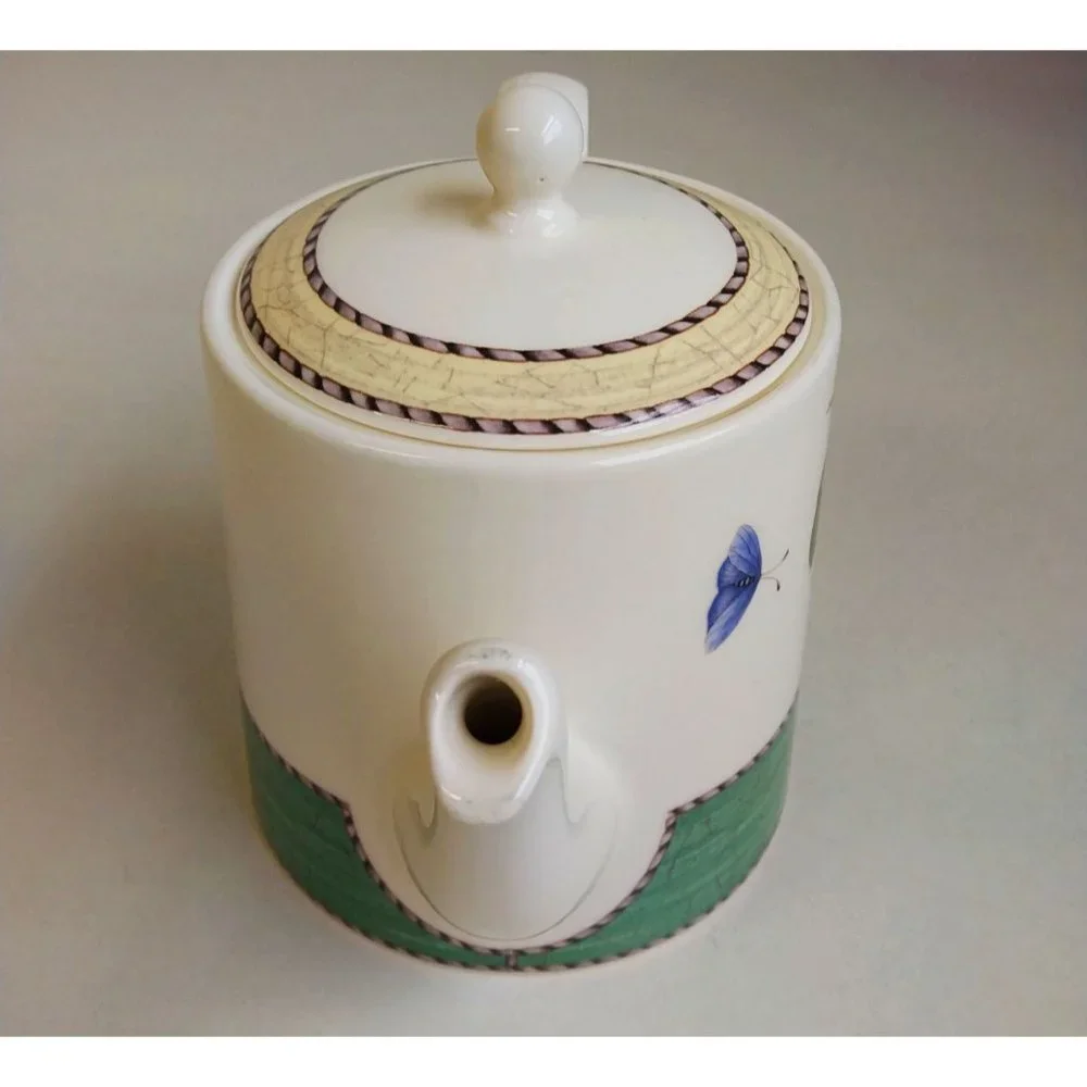 Wedgwood Queen's Ware Sarah's Garden Porcelain Tea Pot